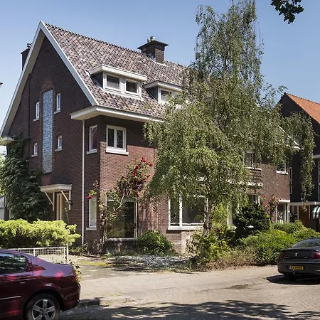 Bed & Breakfast Dirkzwager *
