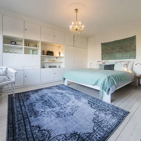 Bed & Breakfast Dirkzwager Schiedam