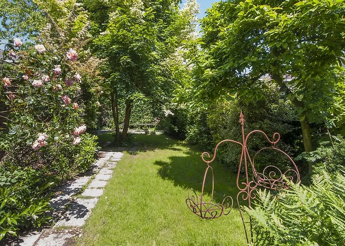 Dirkzwager Bed & Breakfast