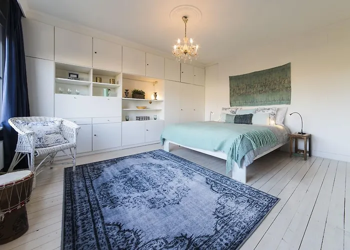 Couette-café Dirkzwager Schiedam